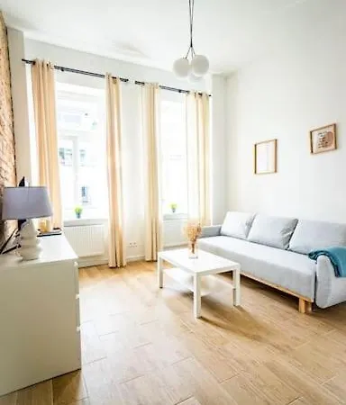 Stylish In * Βαρσοβία